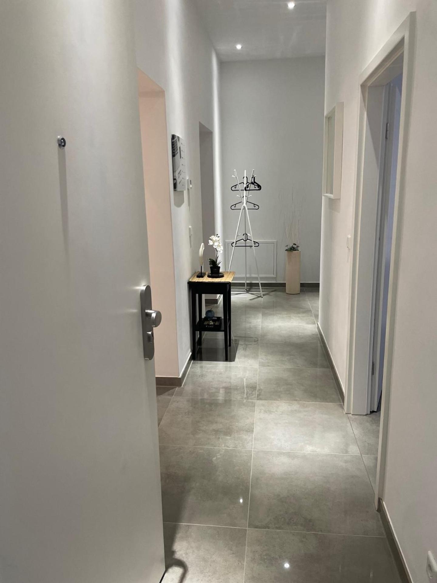 Perfekt Fuer Geschaeftsreisende Komfort Eleganz Und Erstklassiges Wlan In Zentraler Lage Wuppertal Exterior foto
